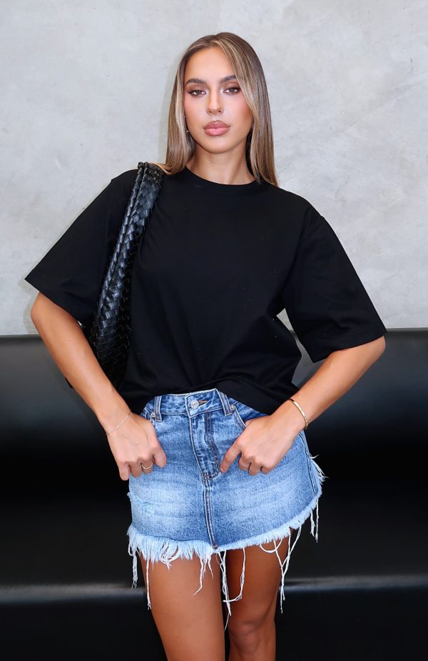 AMELIA_DENIM_MINI_SKIRT_03.3.25_06_9847d356-e13e-4e8c-834e-bd7d34e38e5f