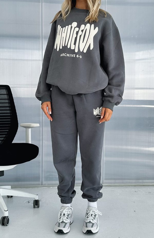 ARCHIVE_6.0_SWEATER_SWEATPANTS_ASH_05.04.23_03