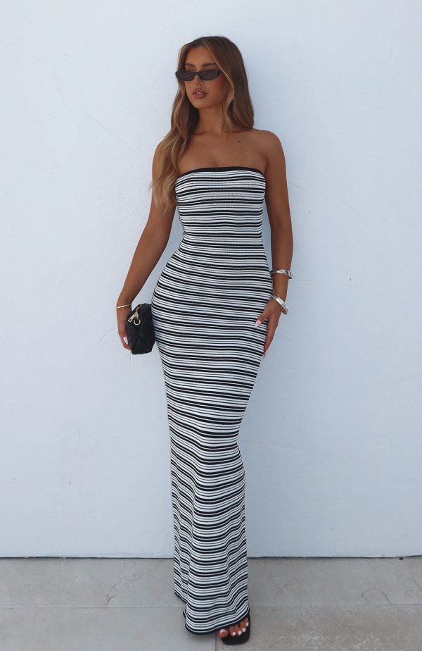CAN_T_SLEEP_AT_NIGHT_STRAPLESS_KNIT_MAXI_DRESS_11.12.24_03