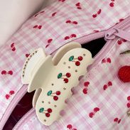 CHERRY_LOVE_HAIR_CLIP_12.03.25_01