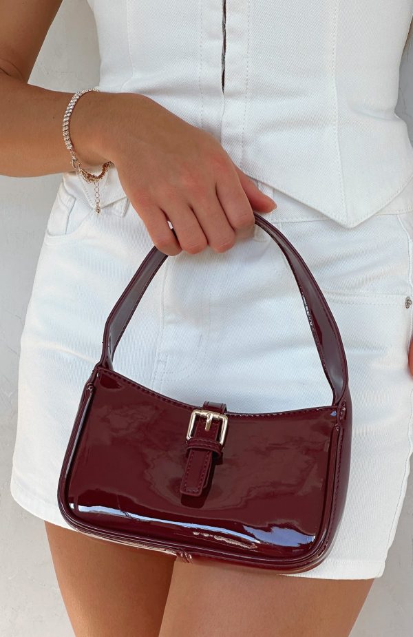 DIONNE_SHOULDER_BAG_22.05.24_01_d90a0964-993f-427a-8a59-e1e57bf6070c