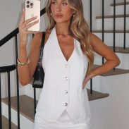 HOLLA_AT_ME_SKIRT_ENERGY_BALANCE_TOP_15.05.24_5_ccd8a771-9022-4ae1-be1f-680be1934c41