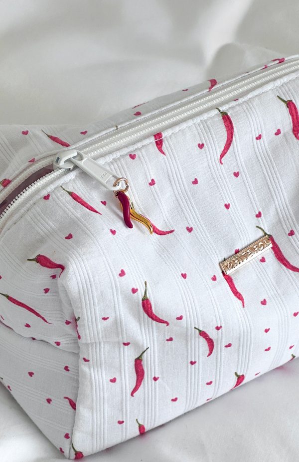 LATER_LOVE_COSMETIC_BAG_03.1.25_03