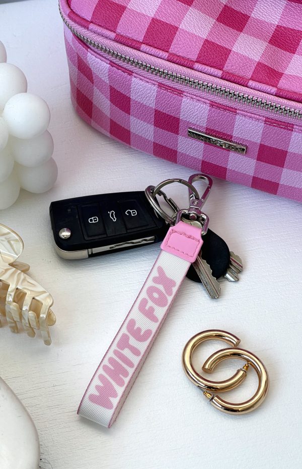 NEXT_LEVEL_STRAP_KEYCHAIN_09_11_2303