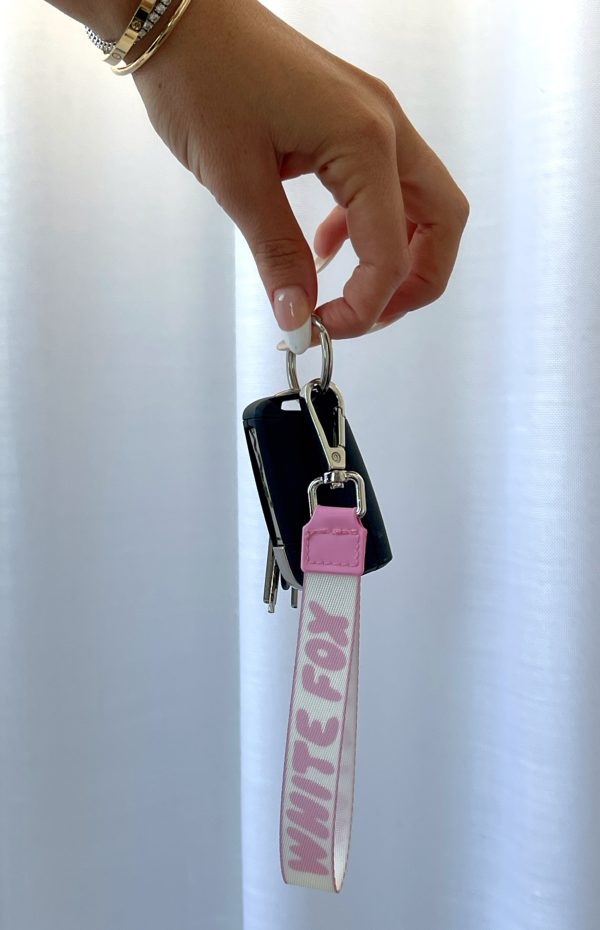 NEXT_LEVEL_STRAP_KEYCHAIN_09_11_2304