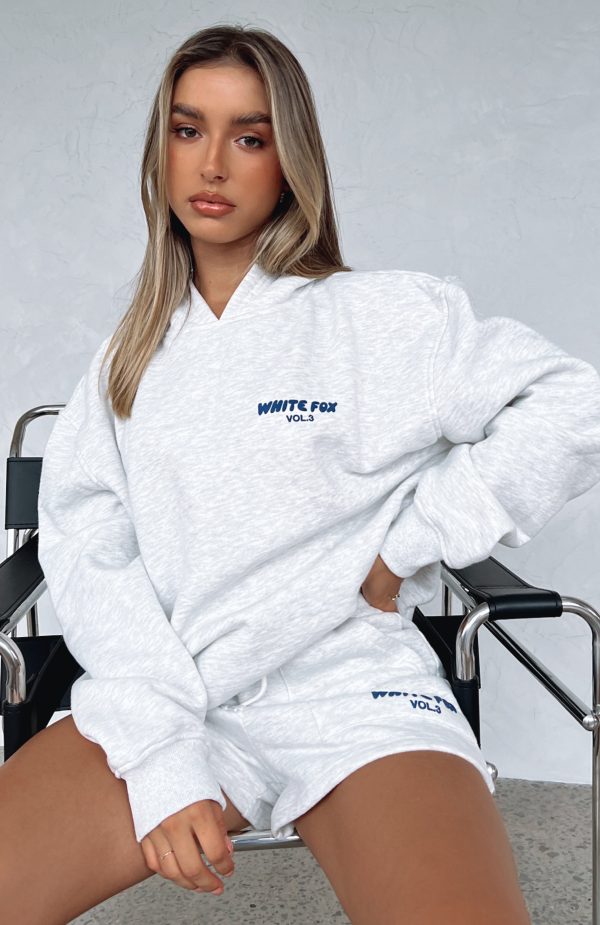 OFFSTAGE_OVERSIZED_HOODIE_OFFSTAGE_LOUNGE_SHORTS_08032022_02