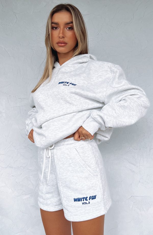 OFFSTAGE_OVERSIZED_HOODIE_OFFSTAGE_LOUNGE_SHORTS_08032022_06