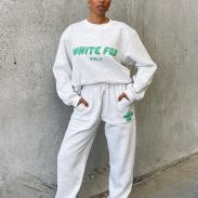 OFFSTAGE_SWEATER_OFFSTAGE_SWEATPANTS_05_10_21_0018