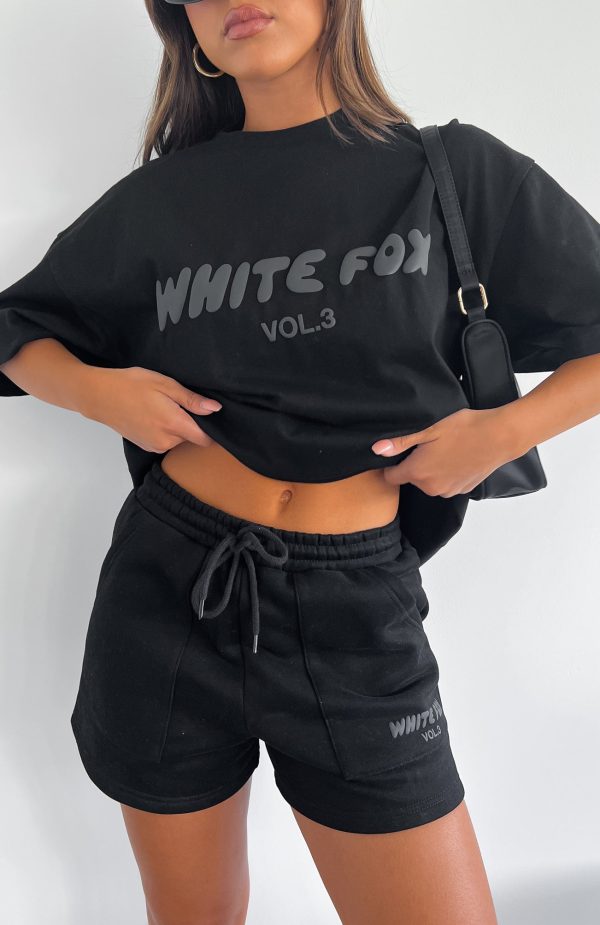 OFFSTAGE_TEE_SHORT_02.11.22_12