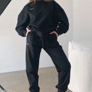 OWN_THE_MOMENT_SWEATER_NOT_AN_ISSUE_SWEATPANTS_200422_09_4bb0e222-8d45-4816-9882-fdff814716af