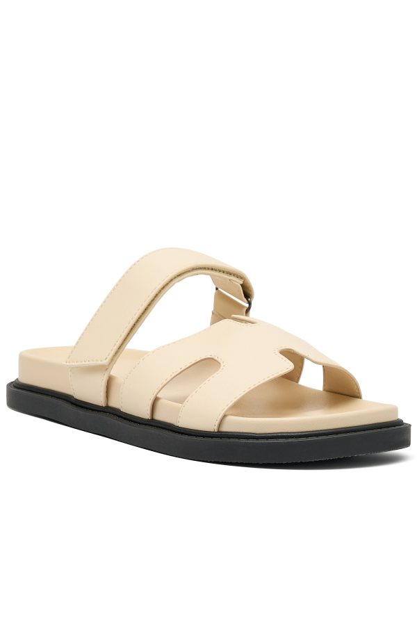 RILEY_SANDALS_GHOST_04