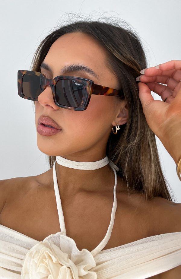 ROBERTA_SUNGLASSES_12.09.23_06