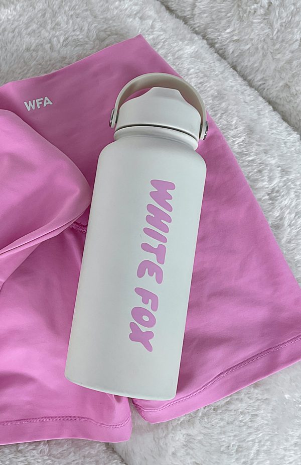 STAYING_HYDRATED_DRINK_BOTTLE_03.1.23_01