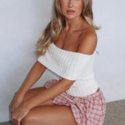 WHAT_I_WANT_TO_HEAR_OFF_SHOULDER_KNIT_TOP_11.2.25_03