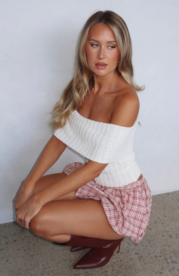 WHAT_I_WANT_TO_HEAR_OFF_SHOULDER_KNIT_TOP_11.2.25_03