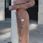 WHITE-FOX-11TH-STREET-CITY-GIRL-AT-HEART-OVERSIZED-HOODIE-BROWN-PINK-11TH-STREET-CITY-GIRL-AT-HEART-WIDE-LEG-SWEATPANTS-BROWN-PINK_09.02.25_16