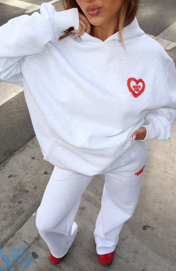 WHITE-FOX-11TH-STREET-CITY-GIRL-AT-HEART-OVERSIZED-HOODIE-GREY-RED-11TH-STREET-CITY-GIRL-AT-HEART-WIDE-LEG-SWEATPANTS-GREY-RED_09.02.25_07