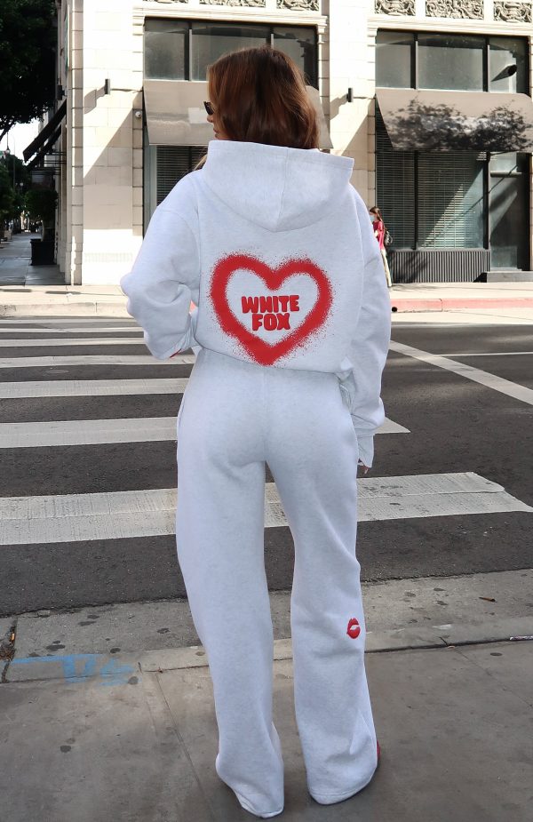 WHITE-FOX-11TH-STREET-CITY-GIRL-AT-HEART-OVERSIZED-HOODIE-GREY-RED-11TH-STREET-CITY-GIRL-AT-HEART-WIDE-LEG-SWEATPANTS-GREY-RED_09.02.25_14