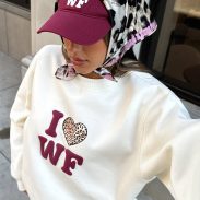 WHITE-FOX-11TH-STREET-CONCRETE-JUNGLE-OVERSIZED-SWEATER-WHITE-RED-11TH-STREET-OUT-AND-ABOUT-WIDE-LEG-SWEATPANTS-WHITE-RED-11TH-STREET-SHES-SO-LUCKY-HEADSCARF-LEOPARD_09.02.25_03