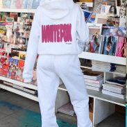 WHITE-FOX-11TH-STREET-NEW-YORK-OR-NOWHERE-OVERSIZED-HOODIE-GREY-RED-11TH-STREET-NEW-YORK-OR-NOWHERE-SWEATPANTS-GREY-RED_09.02.25_05