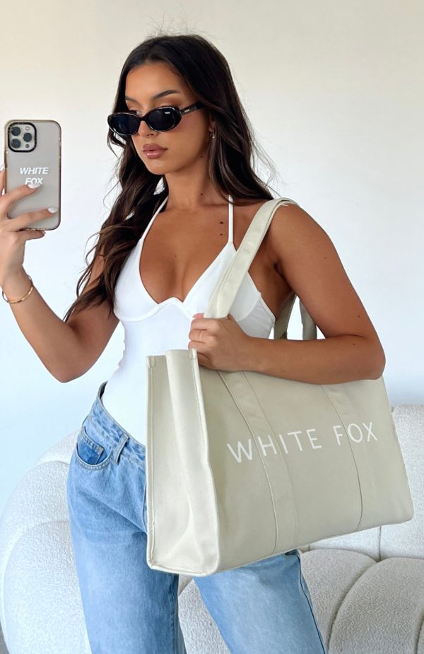 WHITE_FOX_TOTE_BAG_25_09_23_01