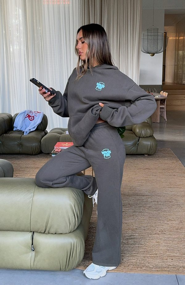 WITH_LOVE_HOODIE_VOLCANIC_SWEATPANTS_210524_09_d6386fbc-9111-424c-b6b7-6bf422bd9411