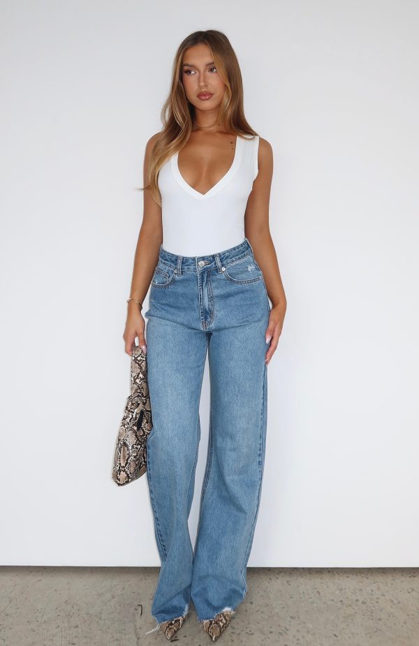 white-fox-alana-high-waisted-straight-leg-jeans-mid-blue-25.3.25.08