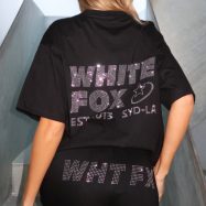 white-fox-always-shining-oversized-tee-black-always-shining-lounge-shorts-black.9.04.25.7