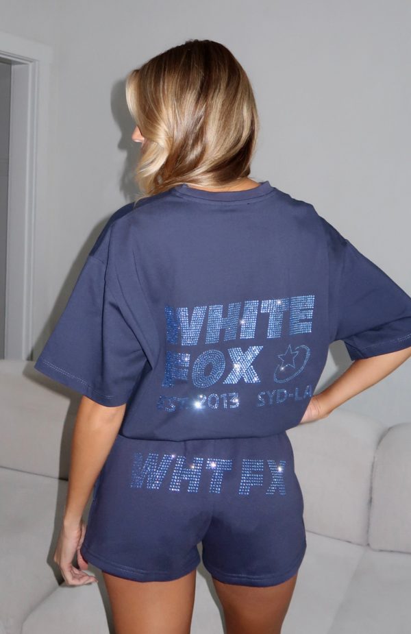white-fox-always-shining-oversized-tee-navy-always-shining-lounge-shorts-navy.9.04.25.4