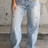 white-fox-athina-low-rise-wide-leg-jean-light-blue-11.6.25-4