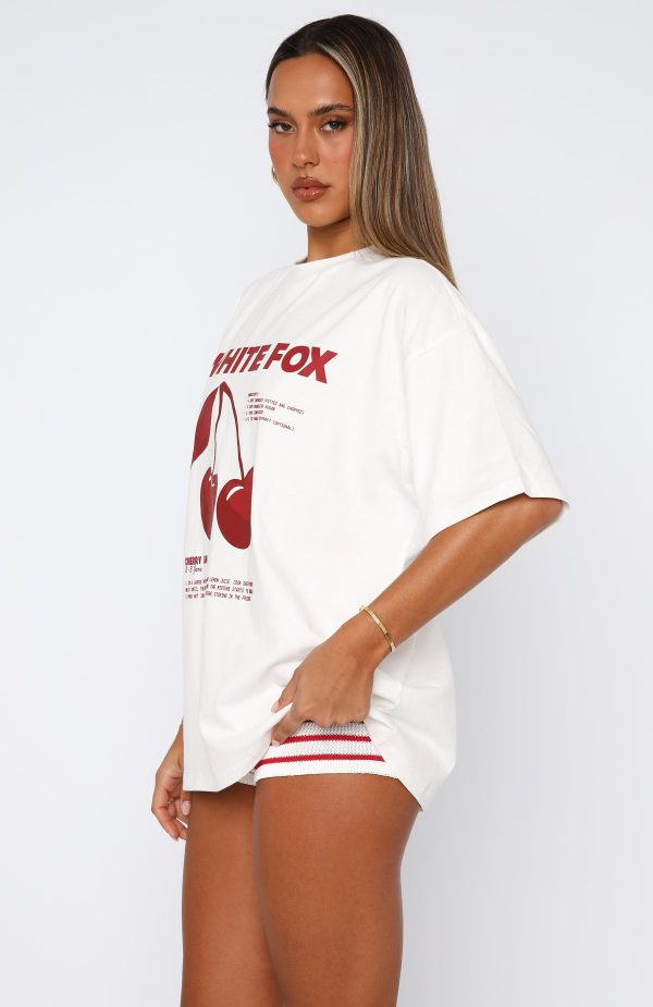 white-fox-cherry-jam-oversized-tee-white-08.05.25-08