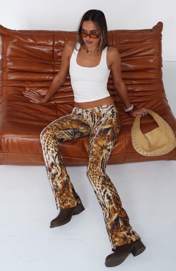 white-fox-eyes-for-you-pants-wild-animal-brown.29.5.25.01-2