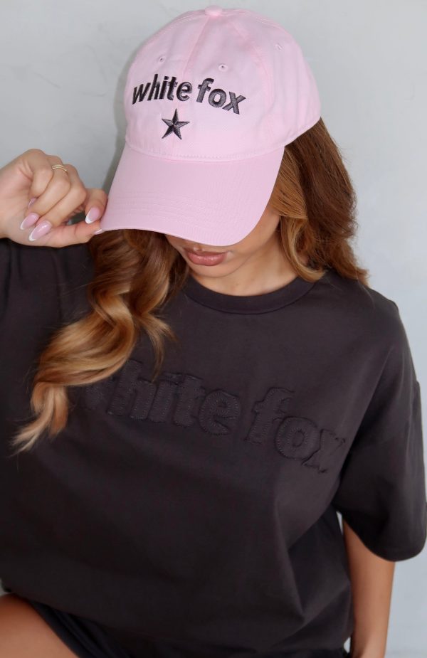 white-fox-from-the-archives-lexi-oversized-tee-charcoal-from-the-archives-cap-pink.16.5.25.02