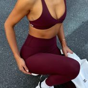 white-fox-high-definition-sports-bra-merlot-go-getter-high-waisted-leggings-merlot.2.05.25.01