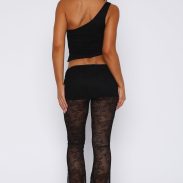 white-fox-in-your-eyes-lace-top-pants-black-04