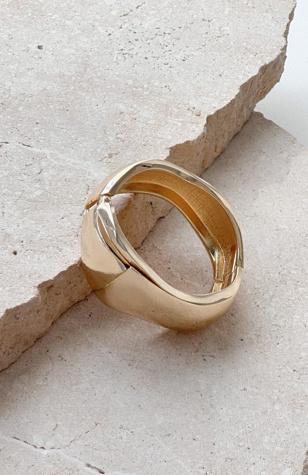 white-fox-jayde-bracelet-gold.20.5.25.01