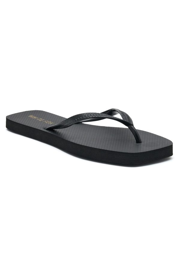 white-fox-josie-thong-sandals-black.GHOST_.01