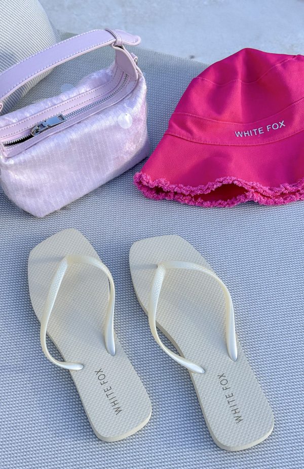 white-fox-josie-thong-sandals-off-white.20.5.25.02