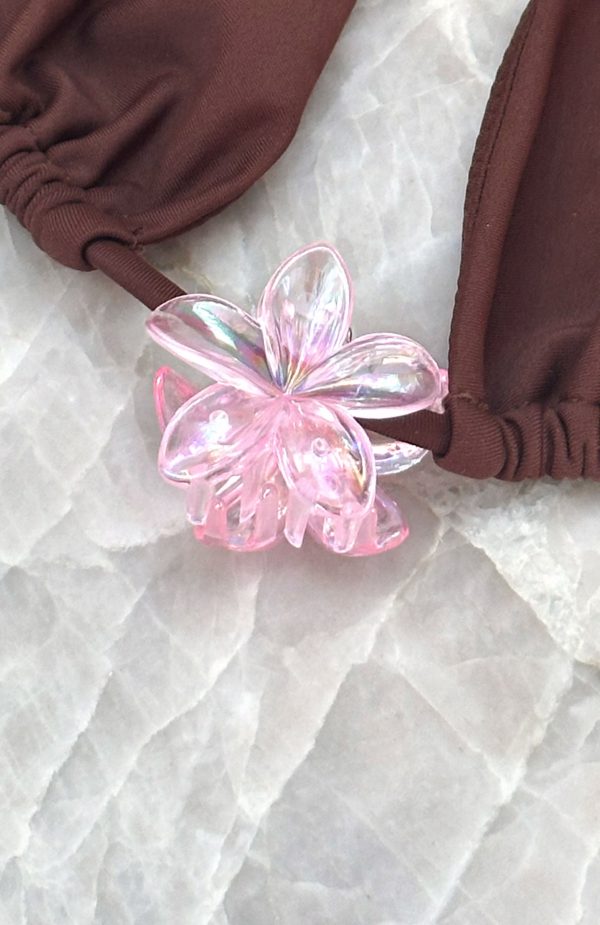 white-fox-madelyn-hair-clip-baby-pink.24.04.25.01
