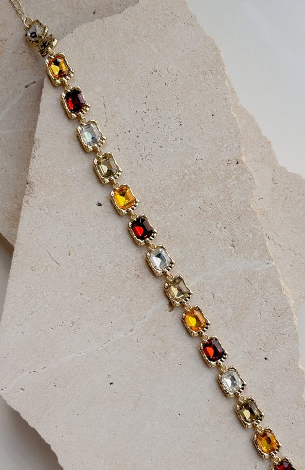 white-fox-marlena-necklace-golden.20.5.25.02