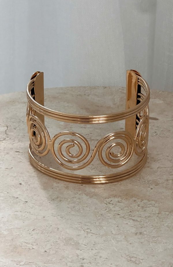 white-fox-niccola-bracelet-gold.29.5.25.01