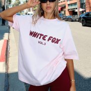 white-fox-offstage-oversized-tee-cupcake-pink-_07.04.25_03