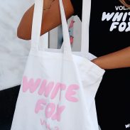 white-fox-offstage-tote-bag-white-pink.24.04.25.1