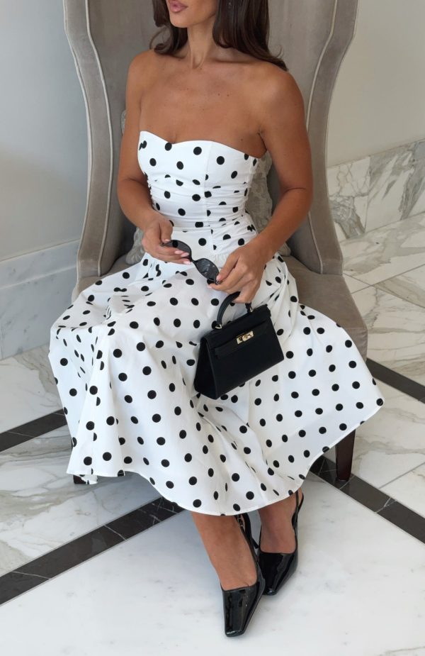 white-fox-rich-in-love-strapless-maxi-dress-white-black-polka-dot.30.5.25.01