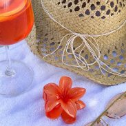 white-fox-summer-mood-flatlay-3