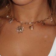 white-fox-summer-mood-mayer-necklace-28.5.25-1