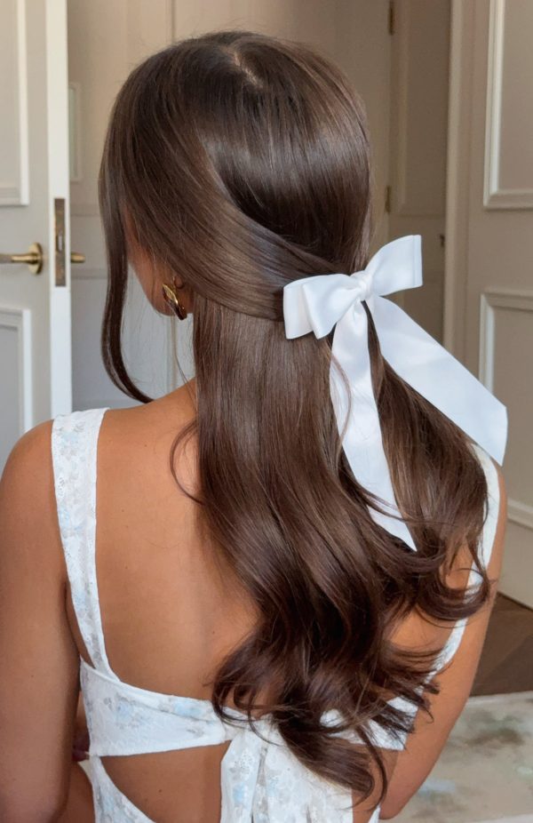 white-fox-sweet-serenity-bow-hair-clip-white.30.5.25.07