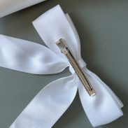 white-fox-sweet-serenity-bow-hair-clip-white.30.5.25.11