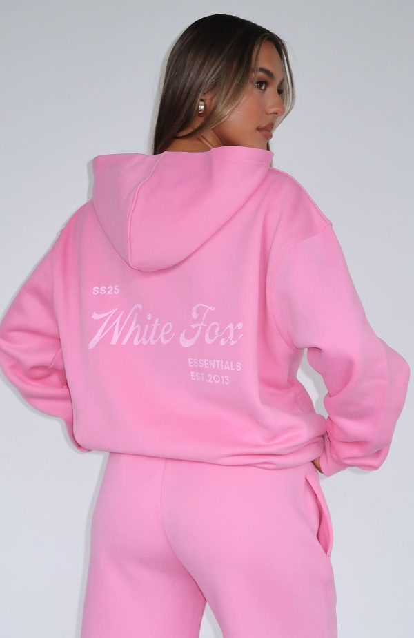 white-fox-the-good-life-back-graphic-oversized-hoodie-the-good-life-wide-leg-sweatpants-pink.29.04.25.3
