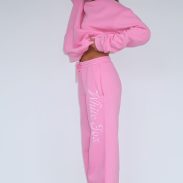 white-fox-the-good-life-back-graphic-oversized-hoodie-the-good-life-wide-leg-sweatpants-pink.29.04.25.4